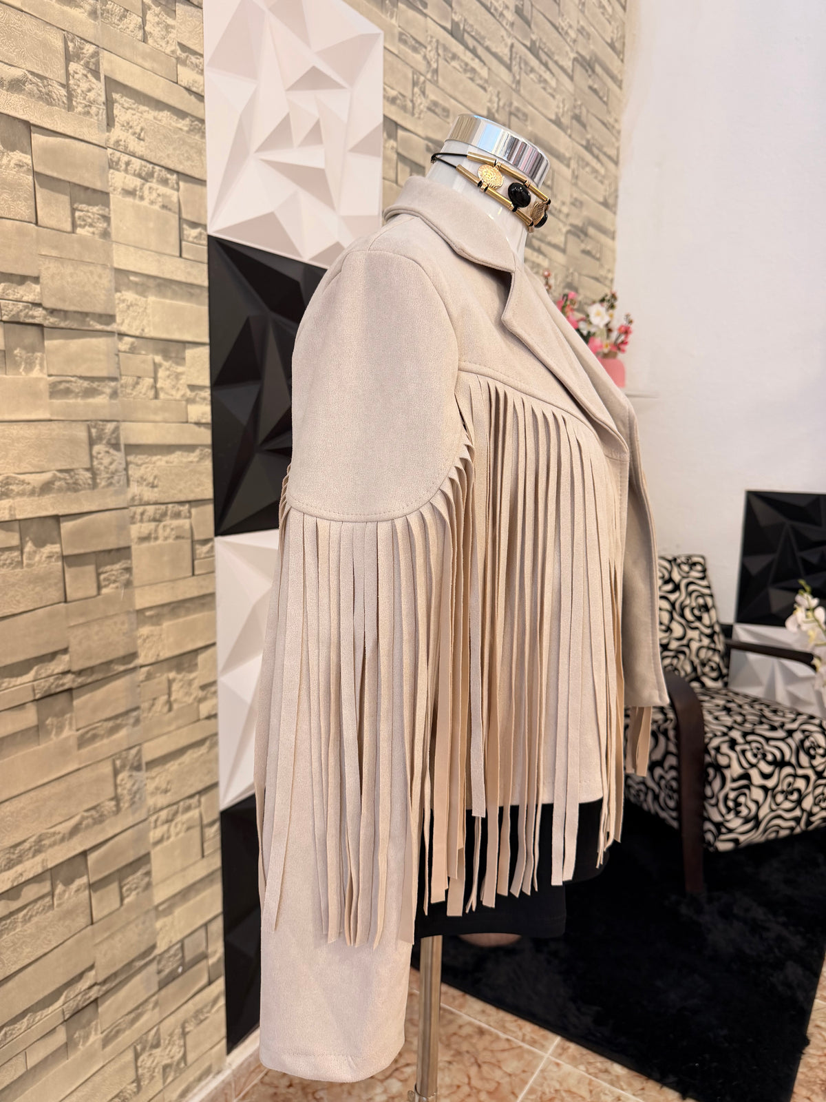Chaqueta flecos blanco hueso