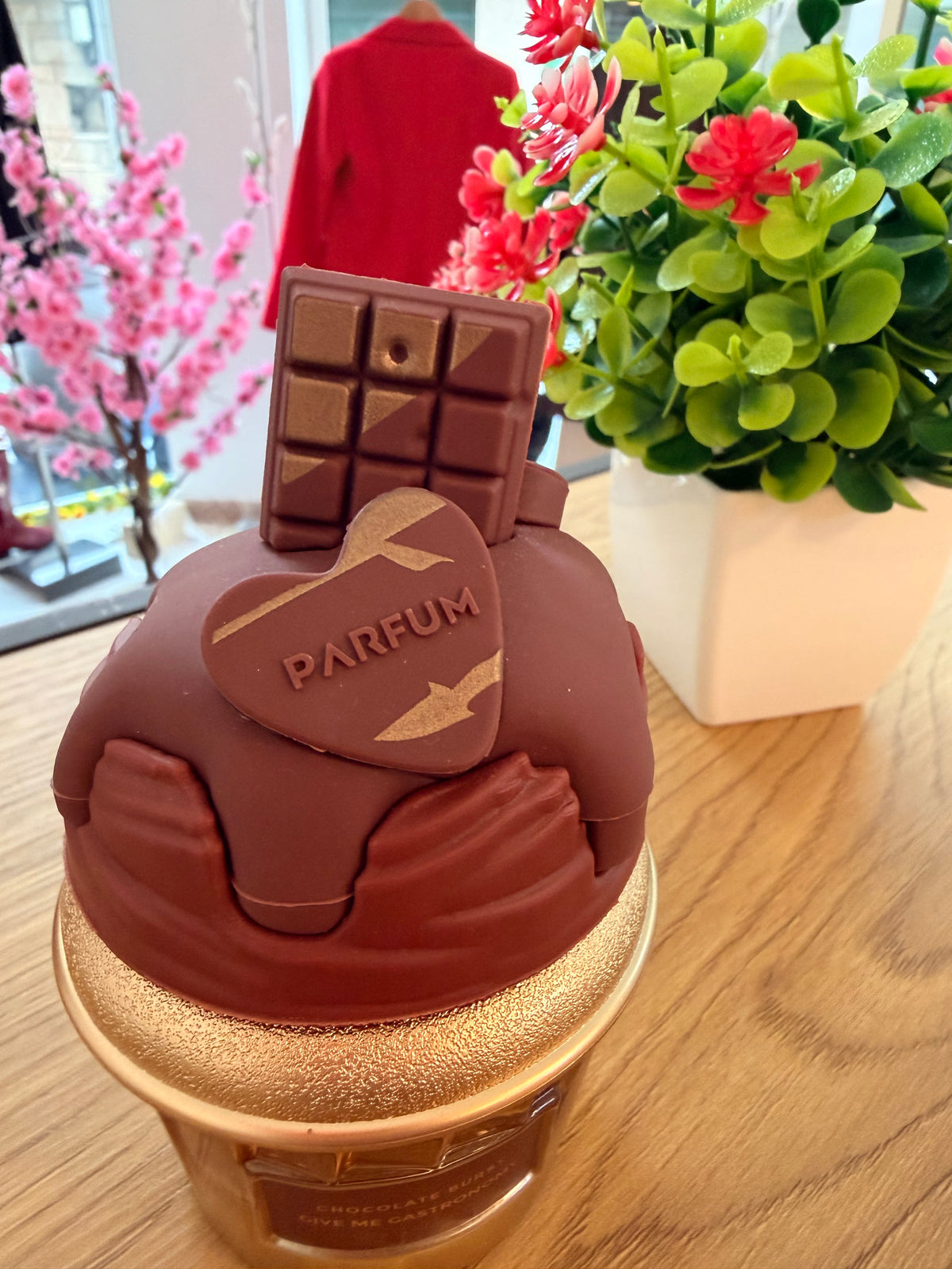 Perfume chocolate