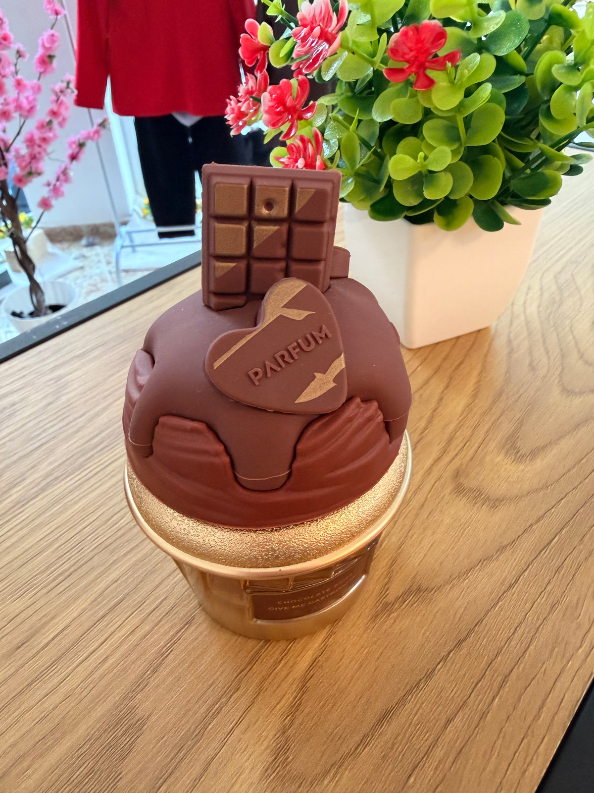 Perfume chocolate