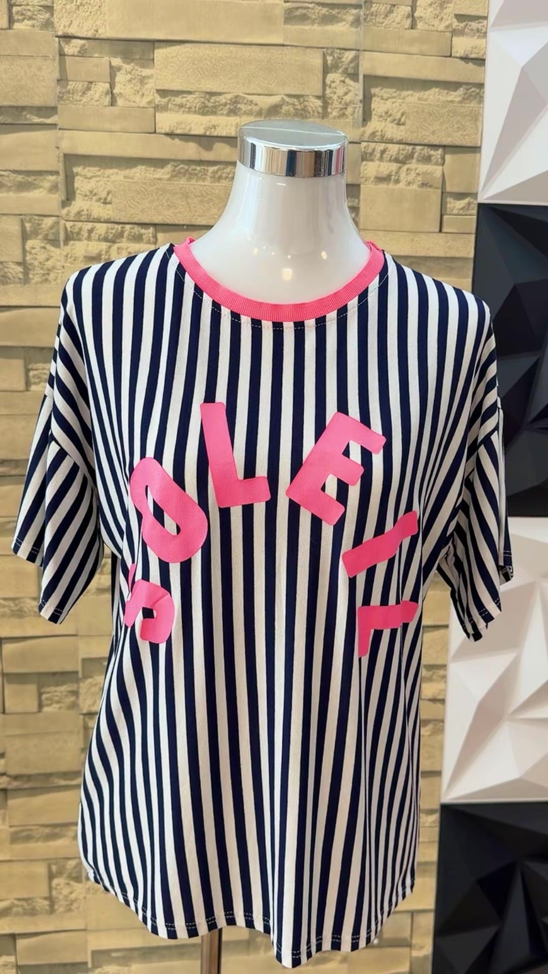 Camiseta blanca negra