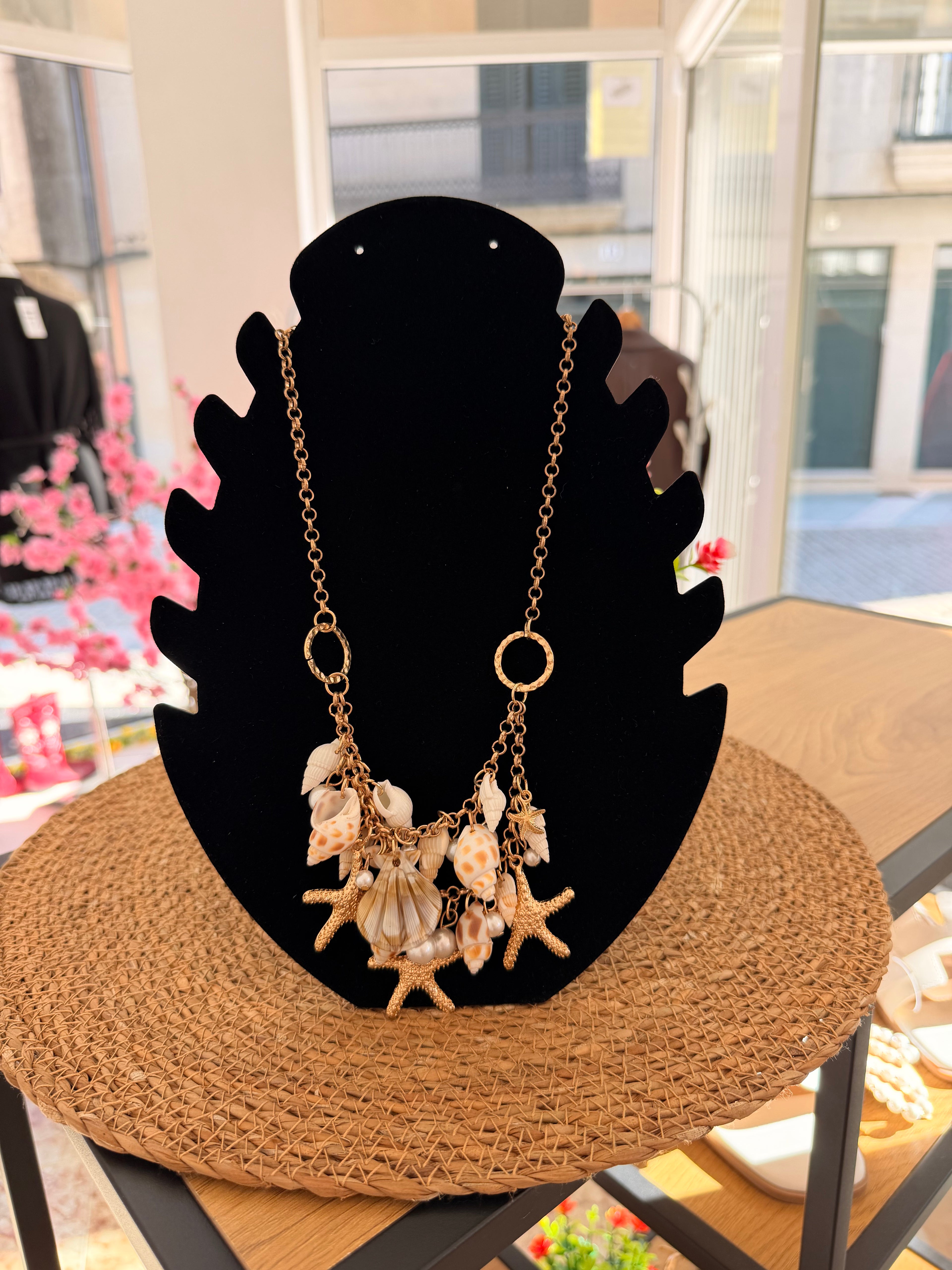 Collar conchas