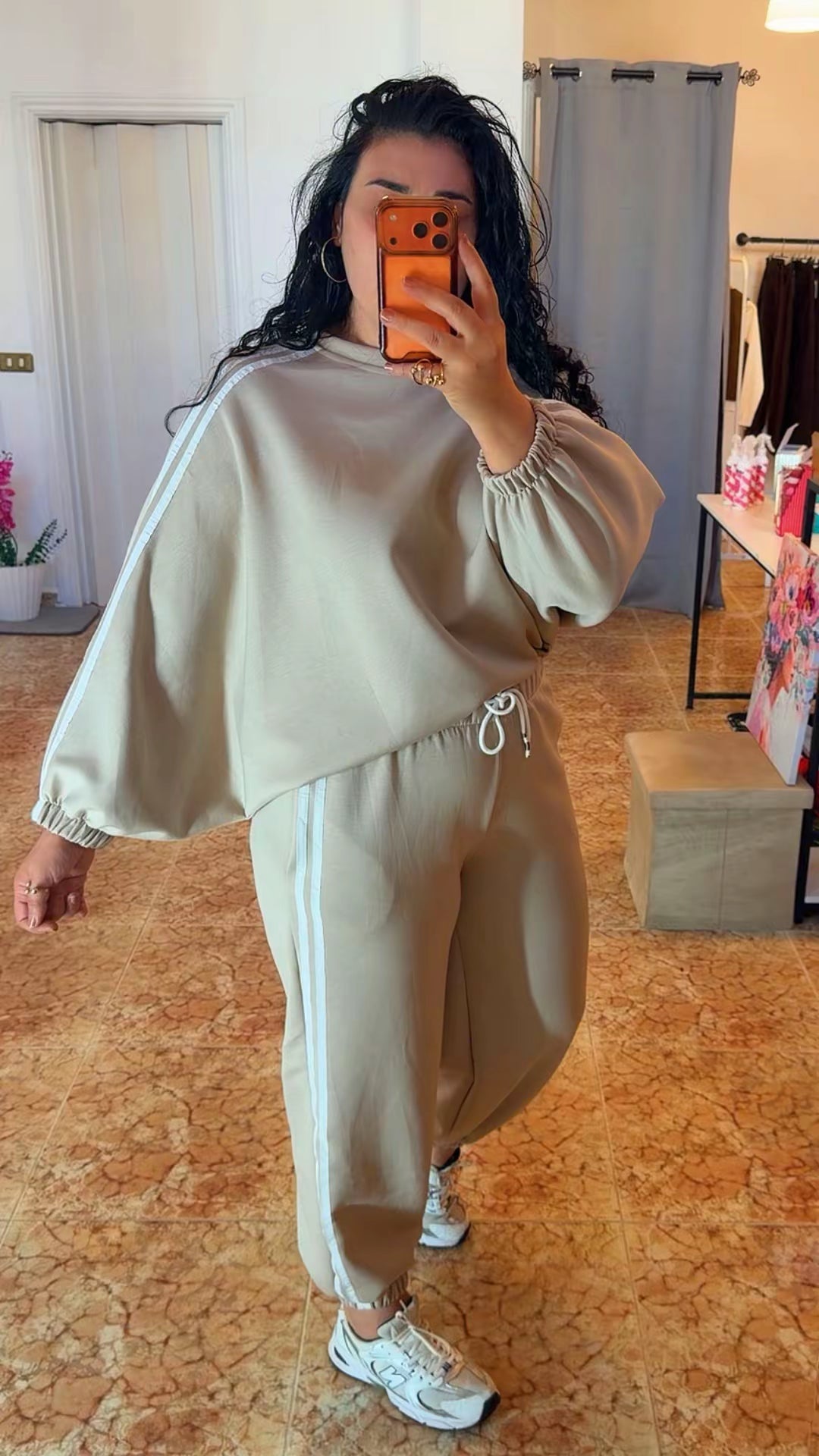 Chándal sudadera globo beige