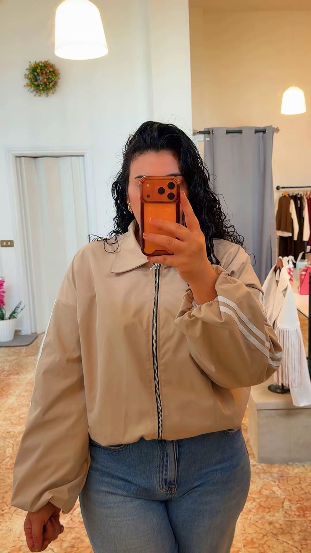 Bomber beige inspiración ADIDS