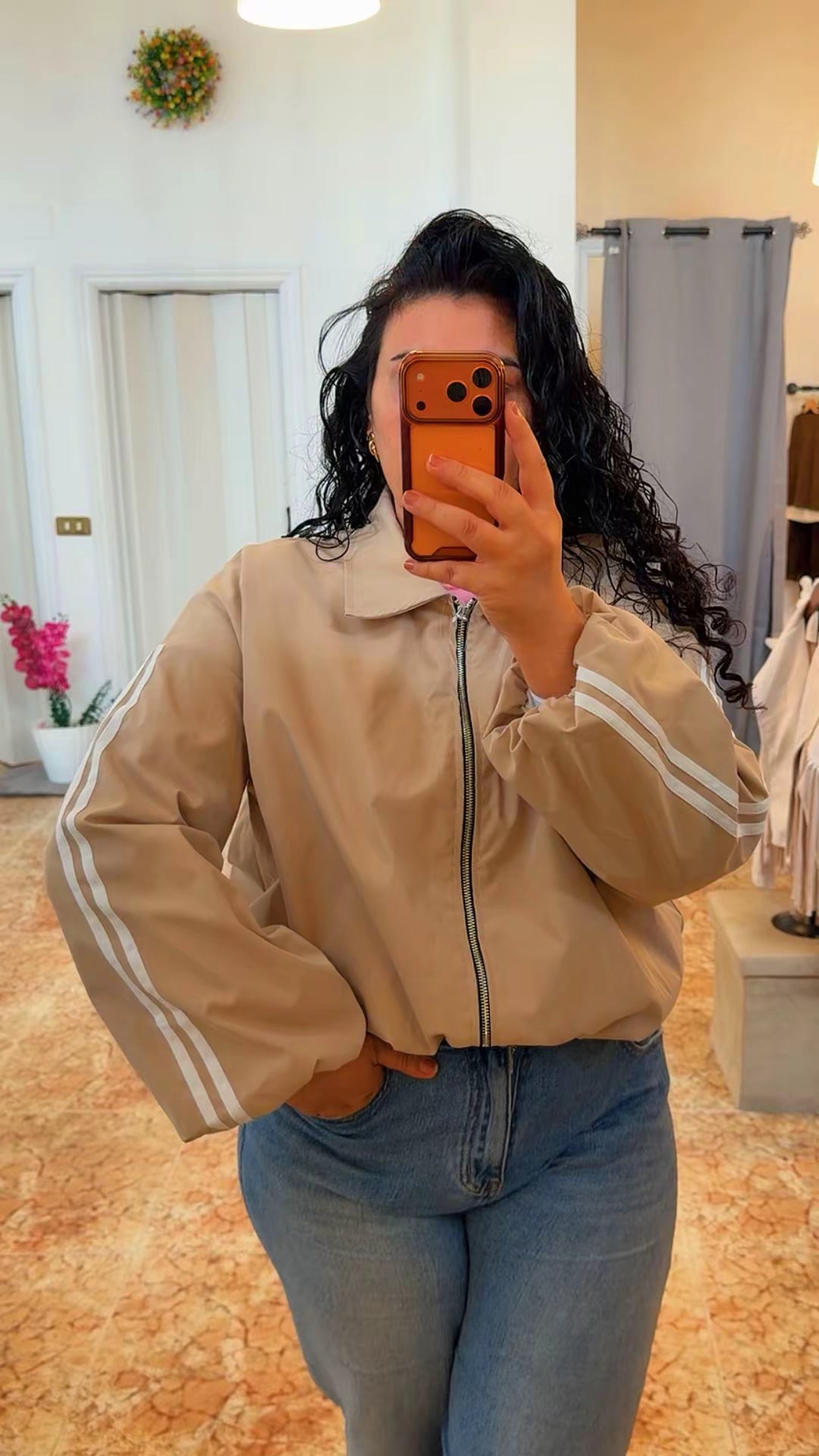 Bomber beige inspiración ADIDS